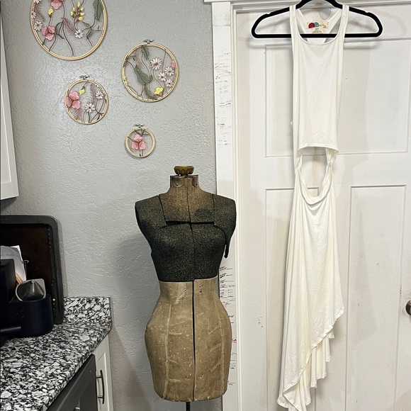 FREE PEOPLE FP BEACH BETHANY MIDI CUT-PUT DRESS WHITE MEDIUM NEW WITH TAGS - Picture 3 of 11